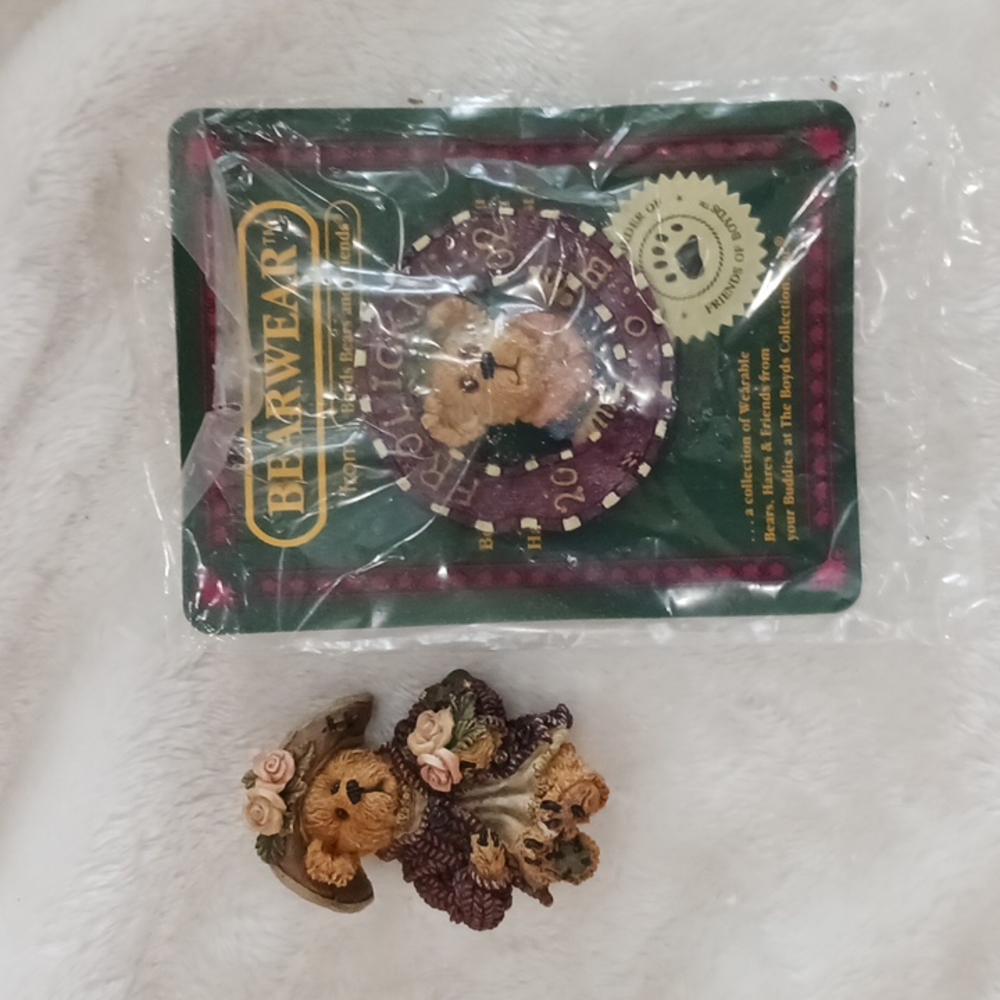 Boyds Bears pins